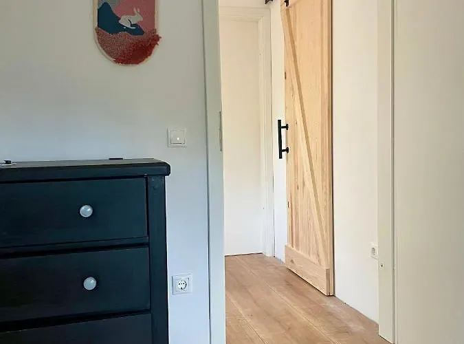 Case de vacanță Pince A Hegyen *
